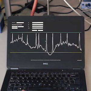 Graph of a turtle dive on a laptop screen running Atlantis